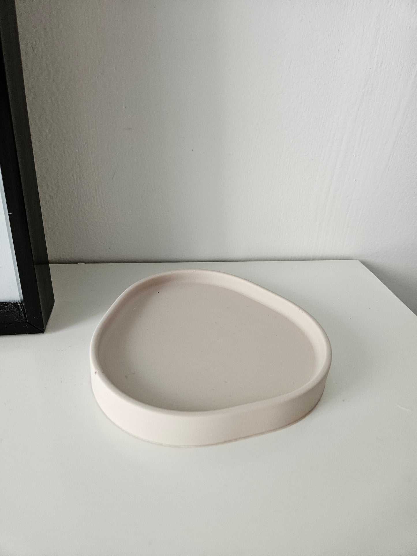 Pebble Tray