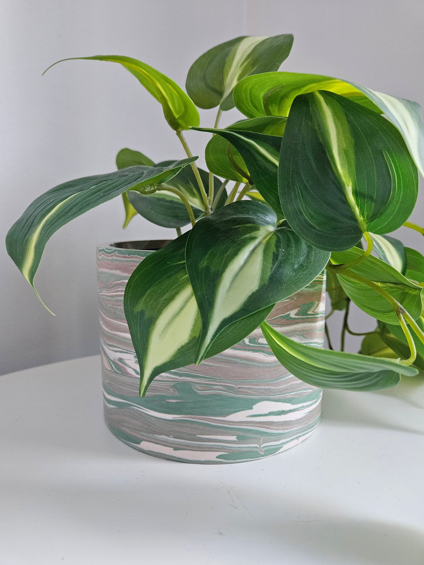 Neutral Plant Pot