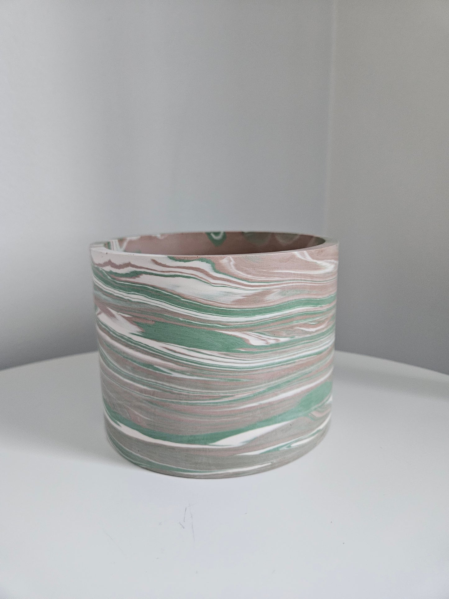 Neutral Plant Pot